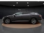 Volkswagen Arteon Shooting Brake 1.4 TSI eHybrid Elegance | Pano Dak | Trekhaak | 360 Camera | Side Assist | ACC | Stuur-/Stoelverwarming |