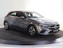 Mercedes-Benz A-klasse 180 Business Solution | Comfortstoelen | DAB | LED | 10.25" Multimedia Scherm | Navigatie | Parkeersensoren V+A | Dodehoek detectie | Climate Control |