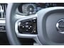 Volvo V60 B4 Plus Dark | Verwarmbare voorstoelen en stuurwiel | Parkeercamera achter | Apple carplay/Android auto | Elektrische achterklep | Keyless | 17 inch Lichtmetalen velgen | Standkachel | DAB + radio | Adaptieve cruise control