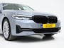 BMW 5-Serie Touring 530e | Panoramadak | Trekhaak | Leder | Camera | Memory | Sfeerlicht | Carplay