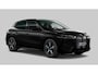BMW iX xDrive40 High Executive 77 kWh Sportpakket - Trekhaak - Panoramadak - Multifunctionele stoelen voor - Comfort Access - Driving/Parking Assistant Professional - Harman kardon - BMW Laserlight -