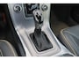 Volvo V70 T4 Inscription Edition - AUTOMAAT - Schuif/kanteldak - bi-xenon koplampen - Verwarmde voorstoelen - Lederen bekleding - Parkeersensoren voor & achter - Geventileerde voorstoelen - Cruise control - Navigatie - Volvo On Call - Standkachel - 17' LMV