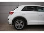 Volkswagen T-Roc 1.5 TSI Sport R-line | Pano | Trekhaak | Virtual Dash |