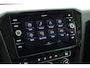 Volkswagen Passat Variant 1.5 TSI 150pk DSG Business Trekhaak Navigatie Adaptive Cruise