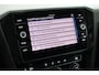 Volkswagen Passat Variant 1.5 TSI 150pk DSG Business Trekhaak Navigatie Adaptive Cruise