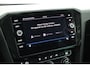 Volkswagen Passat Variant 1.5 TSI 150pk DSG Business Trekhaak Navigatie Adaptive Cruise