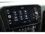 Volkswagen Passat Variant 1.5 TSI 150pk DSG Business Trekhaak Navigatie Adaptive Cruise