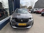 Peugeot 2008 1.2 Turbo 130 PK GT | Panorama Schuif-Kanteldak | Navigatie | 3D Digitale Cockpit | Cruise Control | Dodehoek detectie | Full LED Verlichting | Keyless Start | Climate Control | Camera | Parkeersensoren |