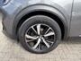 Peugeot 2008 1.2 Turbo 130 PK GT | Panorama Schuif-Kanteldak | Navigatie | 3D Digitale Cockpit | Cruise Control | Dodehoek detectie | Full LED Verlichting | Keyless Start | Climate Control | Camera | Parkeersensoren |