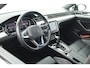 Volkswagen Passat Variant 1.4 TSI PHEV 218pk GTE Business Trekhaak Camera Panoramadak Leder Stoelverwarming Keyless Virtual Cockpit Navigatie