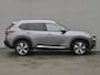 Nissan X-Trail 1.5 e-4orce Tekna Plus 4WD 7p. Automaat / Trekgewicht 1650 kg / 7 Persoons / Allseason banden / Panoramadak / HUD / Stuur-, Stoel en Achterbank verwarming / Rondomzicht camera / Elektrische achterklep /