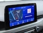 Ford Focus Wagon T 125PK Hybride Trekhaak Navi Camera LED Dual-ECC Keyless FordPass-ConnectStoel+Stuur+Voorruitverwarming Apple Carplay Android Auto Cruise Control Pdc Titanium Style DAB Bluetooth Lmv 17" Ecc GSM Draadloos Opladen Led Privacy Glas Isofix Lane Assist Keyless Licht-/regensensor Origineel Nederlandse Auto € 34.000 nieuw