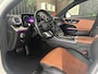 Mercedes-Benz C-klasse 300 e AMG Line | AMG-styling | Panorama-dak | Sfeerverlichting | 360 Camera | Carplay | Cruise Control Adaptief |