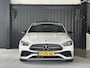 Mercedes-Benz C-klasse 300 e AMG Line | AMG-styling | Panorama-dak | Sfeerverlichting | 360 Camera | Carplay | Cruise Control Adaptief |