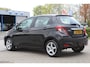 Toyota Yaris 1.0 VVT-i Aspiration | Airco | Trekhaak | Navigatie | Camera | APK |