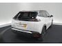 Peugeot e-2008 EV GT 50 kWh | Camera | Alcantara Pakket | Adaptieve Cruise Control | Stoelverwarming | Dodehoekdetectie