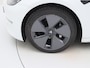 Tesla Model 3 Long-Range AWD 351pk 75 kWh [ TREKHAAK+WIT LEDER+FACELIFT+WARMTEPOMP+AUTOPILOT+620KM WLTP+PREMIUM AUDIO ]