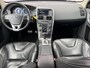 Volvo XC60 2.0 T5 R-Design | Trekhaak | Leder | Keurig onderhouden, zie tekst | Navigatie | Parkeersensoren V+A | High Performance audio |