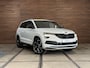 Skoda Karoq 1.5 TSI DSG 4x4 Sportline Business | 1800KG Trekgewicht | Carplay | Sportstoelen | Camera