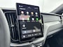 Volvo XC60 T6 Recharge Plus Black Edition | 21" | Geventileerd Nappa | Stoelventilatie | Trekhaak | Head-Up | Panoramadak | Harman Kardon | 360 Camera | Full LED | Adaptieve Cruise | BLIS