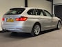 BMW 3-Serie Touring 320i Executive (LED, NL AUTO, TREKHAAK, GROOT NAVI, ELEK. KOFFERBAK)