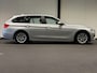 BMW 3-Serie Touring 320i Executive (LED, NL AUTO, TREKHAAK, GROOT NAVI, ELEK. KOFFERBAK)