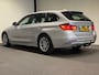 BMW 3-Serie Touring 320i Executive (LED, NL AUTO, TREKHAAK, GROOT NAVI, ELEK. KOFFERBAK)