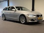 BMW 3-Serie Touring 320i Executive (LED, NL AUTO, TREKHAAK, GROOT NAVI, ELEK. KOFFERBAK)