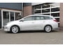 Toyota Auris 1.8 Hybrid Dynamic | Trekhaak | Camera | Top onderhouden |