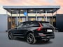 Volvo XC60 T6 Recharge Plus Black Edition | 21" | Geventileerd Nappa | Stoelventilatie | Trekhaak | Head-Up | Panoramadak | Harman Kardon | 360 Camera | Full LED | Adaptieve Cruise | BLIS