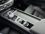 Volvo XC60 T6 Recharge Plus Black Edition | 21" | Geventileerd Nappa | Stoelventilatie | Trekhaak | Head-Up | Panoramadak | Harman Kardon | 360 Camera | Full LED | Adaptieve Cruise | BLIS