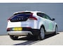 Volvo V40 Cross Country 1.5 T3 Polar+ Luxury | Stoelverwarming | Panoramadak | Achteruitrijcamera
