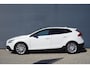 Volvo V40 Cross Country 1.5 T3 Polar+ Luxury | Stoelverwarming | Panoramadak | Achteruitrijcamera