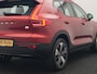 Volvo XC40 T4 Ultimate Dark PHEV 221pk Dealer O.H. | Trekhaak Af Fabriek | Panodak | Camera | Harman / Kardon | Lederen Sportstoelen Memory & Verwarmd | Keyless | Apple Carplay | Navigatie | DAB | Plug In Hybrid |