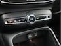 Volvo XC40 T4 Ultimate Dark PHEV 221pk Dealer O.H. | Trekhaak Af Fabriek | Panodak | Camera | Harman / Kardon | Lederen Sportstoelen Memory & Verwarmd | Keyless | Apple Carplay | Navigatie | DAB | Plug In Hybrid |