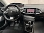 Peugeot 308 SW 1.2 PureTech Sport (APPLE CARPLAY, GROOT NAVI, TREKHAAK, SPORTSTOELEN, LM VELGEN, LANE ASSIST, NIEUWE APK, NIEUWSTAAT)