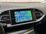 Peugeot 308 SW 1.2 PureTech Sport (APPLE CARPLAY, GROOT NAVI, TREKHAAK, SPORTSTOELEN, LM VELGEN, LANE ASSIST, NIEUWE APK, NIEUWSTAAT)