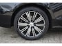 Volvo V60 B3 Inscription | Semi Elektrische Wegklapbare Trekhaak | Elektrische bedienbare voorstoelen  | Adaptive Cruise Control | Panoramadak | Parkeerverwarming | BLIS | Parkeersensoren voor + achter | Parkeercamera | Harman Kardon Premium Audio