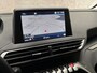 Peugeot 5008 1.2 PureTech Sport 7 Persoons Automaat (APPLE CARPLAY, BRUIN LEDER, 360 CAMERA, ADAPTIVE CRUISE, SPORTSTOELEN, GETINT GLAS, LANE ASSIST, NIEUWSTAAT)