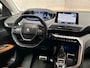Peugeot 5008 1.2 PureTech Sport 7 Persoons Automaat (APPLE CARPLAY, BRUIN LEDER, 360 CAMERA, ADAPTIVE CRUISE, SPORTSTOELEN, GETINT GLAS, LANE ASSIST, NIEUWSTAAT)