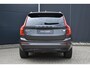 Volvo XC90 T8 Recharge AWD Ultra Dark | Luchtvering | Harman Kardon Premium Audio | Google Infotainment | Stoelverwarming | Stuurwielverwarming | 360° Parkeercamera | Parkeersensoren voor + achter | Semi-Electrische Wegklapbare trekhaak