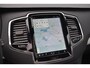 Volvo XC90 T8 Recharge AWD Ultra Dark | Luchtvering | Harman Kardon Premium Audio | Google Infotainment | Stoelverwarming | Stuurwielverwarming | 360° Parkeercamera | Parkeersensoren voor + achter | Semi-Electrische Wegklapbare trekhaak