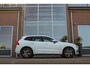 Volvo XC60 2.0 T8 Twin Engine AWD R-Design | 1e eigenaar | Keyless entry | Camera | Leer/Alcantara | Panoramadak | Cruise control | Rijstrooksensor | 19 inch | LED | Botswaarschuwing