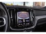 Volvo XC60 2.0 T8 Twin Engine AWD R-Design | 1e eigenaar | Keyless entry | Camera | Leer/Alcantara | Panoramadak | Cruise control | Rijstrooksensor | 19 inch | LED | Botswaarschuwing