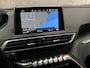 Peugeot 3008 1.2 PureTech GT-Line Automaat (PANORAMADAK, APPLE CARPLAY, 360 CAMERA, LEDER, KEYLESS, SPORTSTOELEN, ADAPTIVE CRUISE, GETINT GLAS, LANE ASSIST, NIEUWSTAAT)
