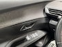 Peugeot 3008 1.2 PureTech GT-Line Automaat (PANORAMADAK, APPLE CARPLAY, 360 CAMERA, LEDER, KEYLESS, SPORTSTOELEN, ADAPTIVE CRUISE, GETINT GLAS, LANE ASSIST, NIEUWSTAAT)