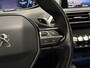 Peugeot 3008 1.2 PureTech GT-Line Automaat (PANORAMADAK, APPLE CARPLAY, 360 CAMERA, LEDER, KEYLESS, SPORTSTOELEN, ADAPTIVE CRUISE, GETINT GLAS, LANE ASSIST, NIEUWSTAAT)