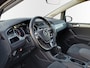 Volkswagen Touran 1.5 TSI Comfortline Business 7-Pers. /Led/Navi/Stoelverw./Mas. stoel/Navi/Goed onderhoud/