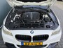 BMW 5-Serie Touring 535xd High Executive M-SPORT AUTOMAAT | BI-XENON | ADAPTIVE CRUISE | STOELVERW. | COMFORTSTOEL | NAVI | CLIMA | CAMERA | PDC | LMV
