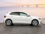 Volkswagen Polo R-Line-Edition 1.0 70 kW / 95 pk TSI Hatchback 7 v